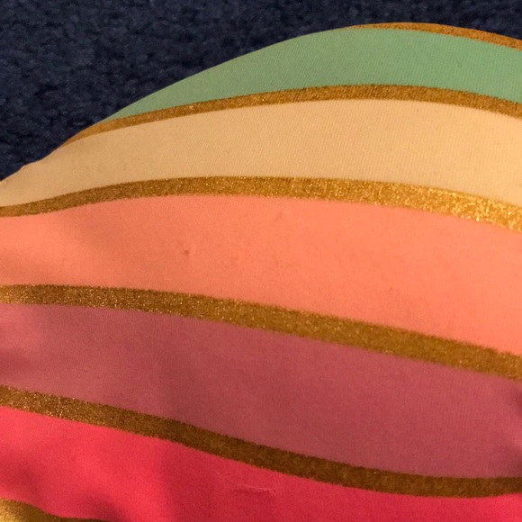 VS Strappy Bandeau bathing suit top - Picture 4 of 6